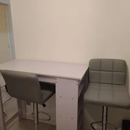 - Centre - Pied A Terre Breszt