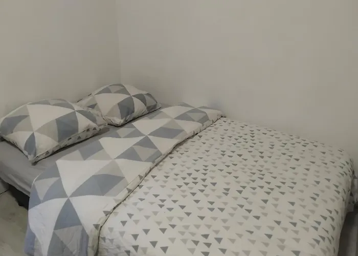 Apartment - Centre - Pied A Terre *